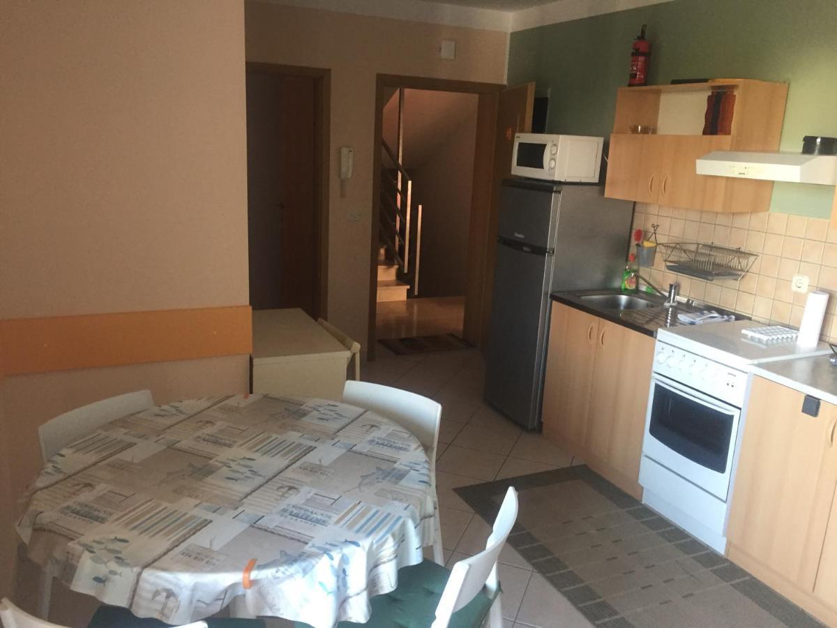 Apartment Petar12 Tkon Exterior photo